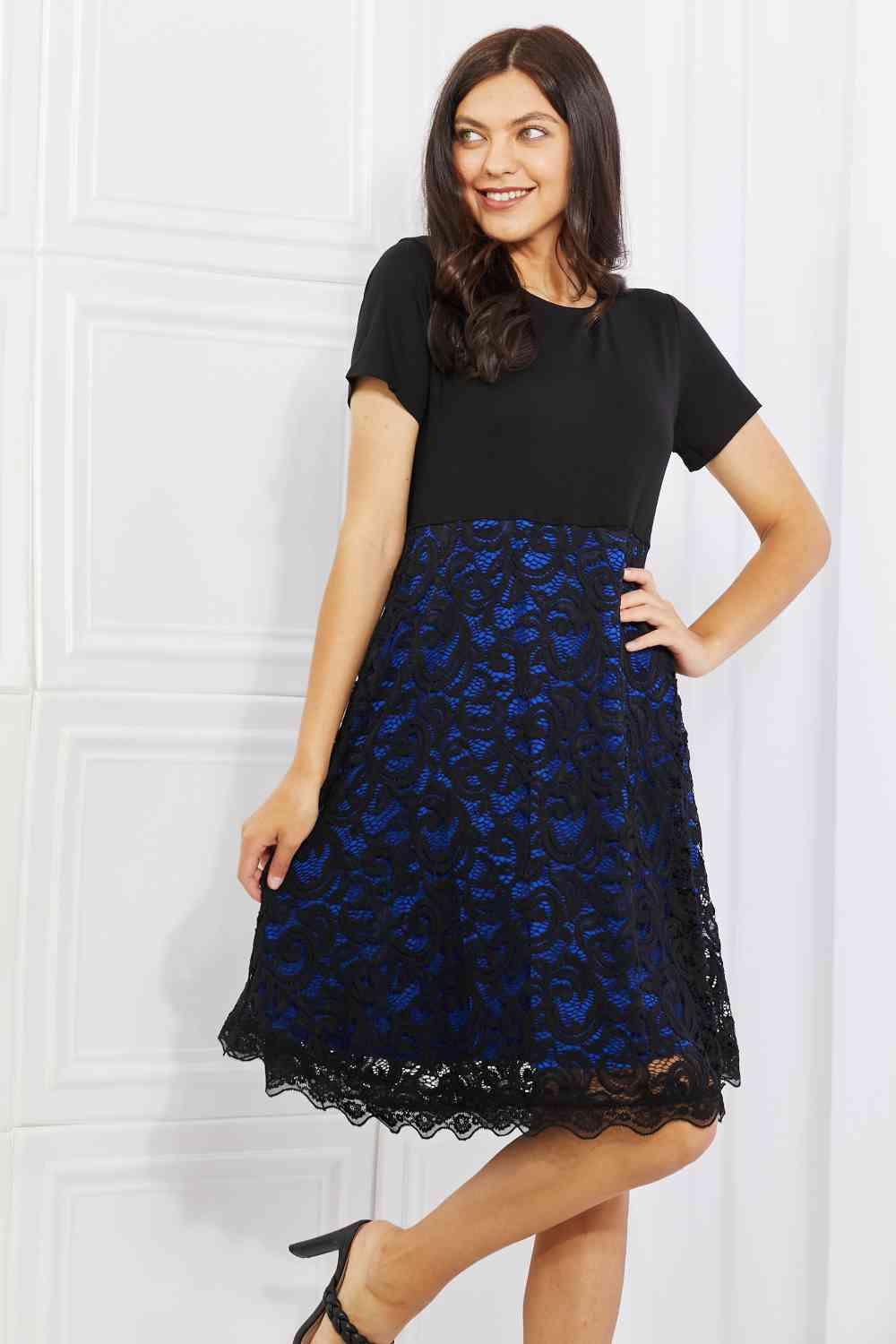 Yelete Full Size Contrasting Lace Midi Dress - AMIClubwear