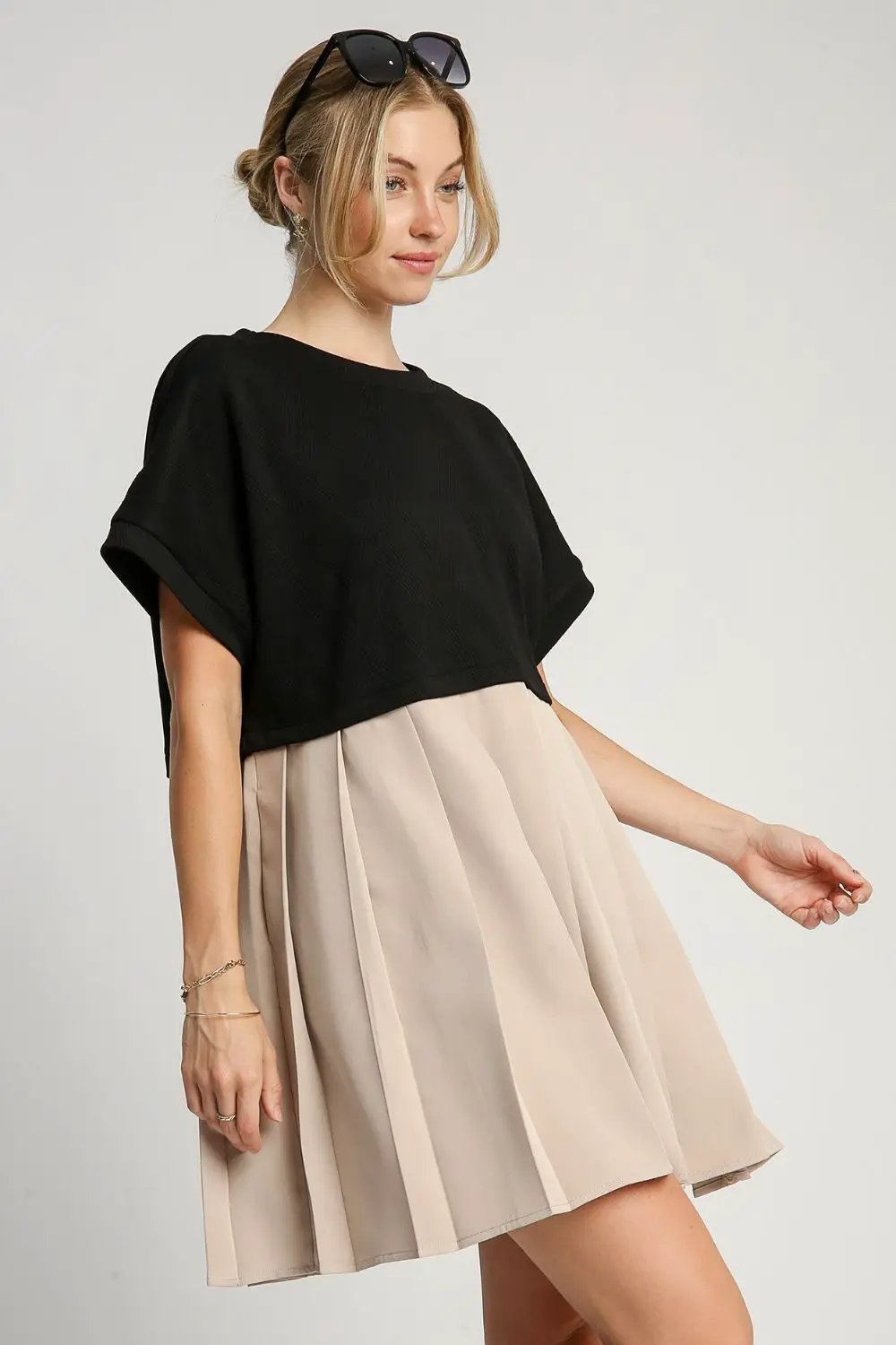 Umgee Full Size Round Neck Pleated Dress with Side Pockets Plus Size