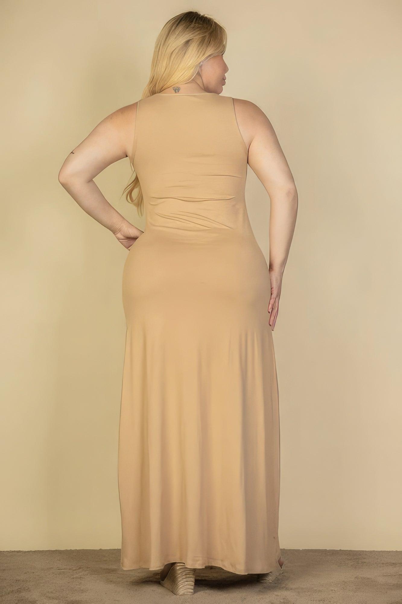 Plus Size Plunge Neck Thigh Split Maxi Dress - AMIClubwear