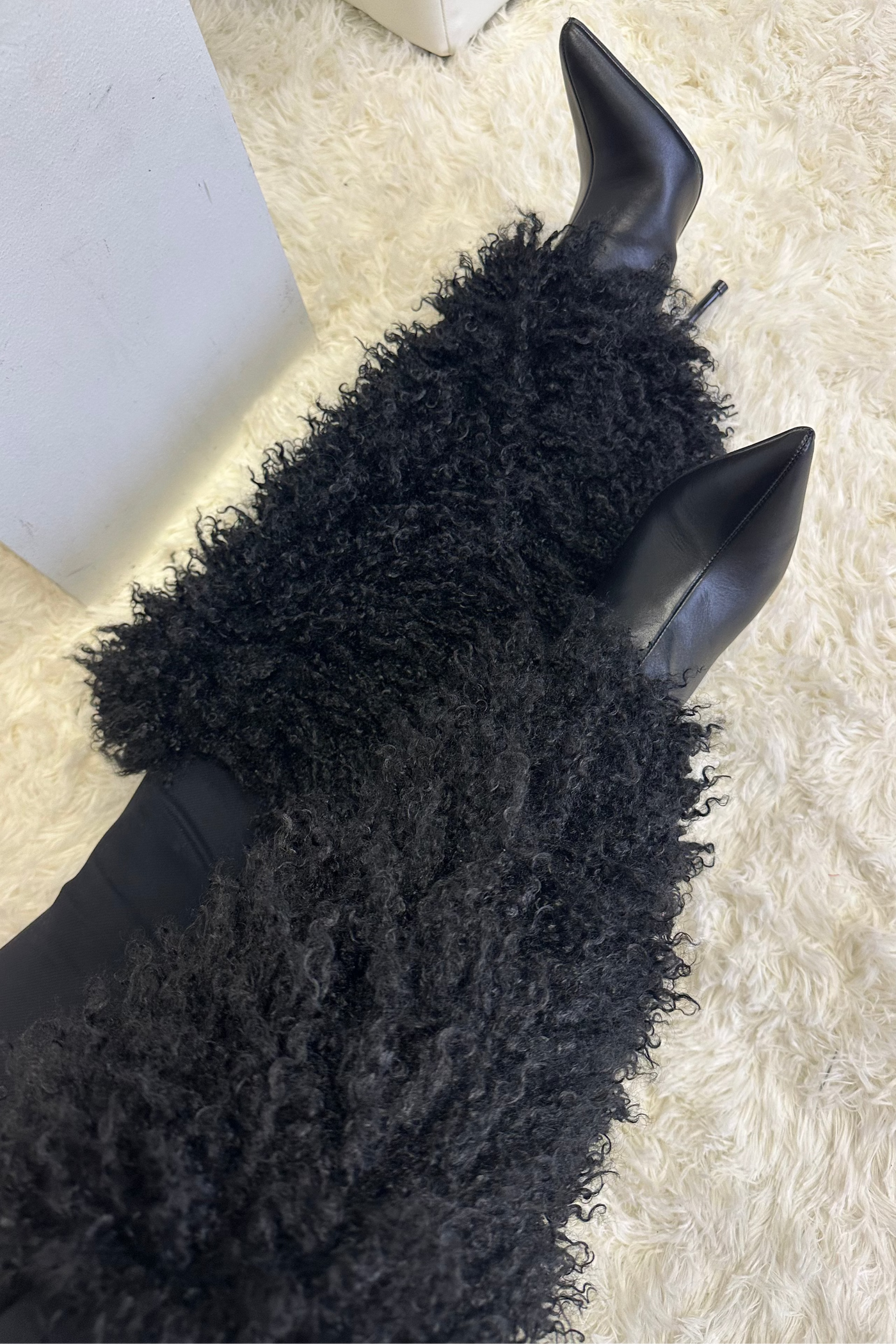 Black Furry Knee High Sexy Eskimo Pointy Heel Fur Boots