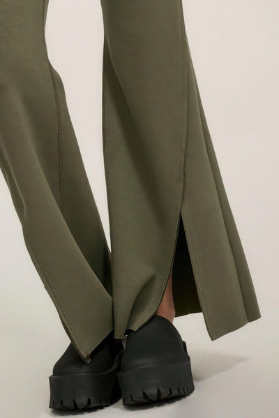 Solid Raw Edge Expose Seam Flare Pants - AMIClubwear