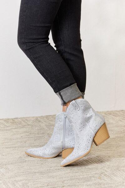 East Lion Corp Rhinestone Ankle Cowboy Boots - AMIClubwear
