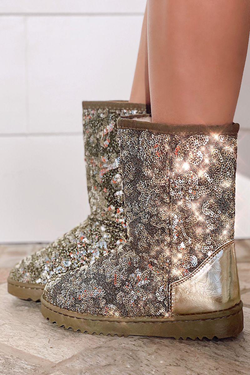 Gold Round Toe Sequins Warm Cozy Flat Boot - AMIClubwear