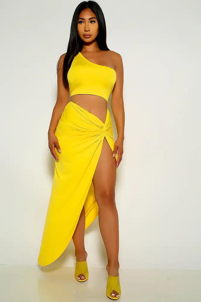 Yellow Sleeveless Plus Size Two Piece Dress - AMIClubwear